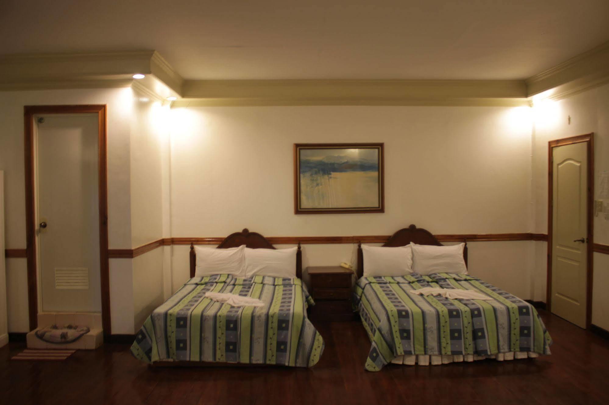 Sipalay Jamont Hotel Экстерьер фото