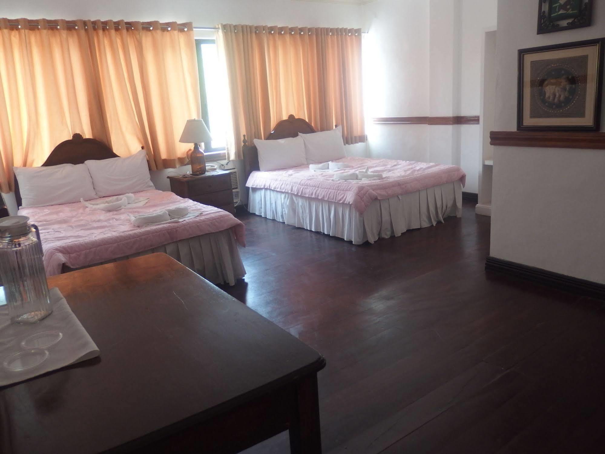 Sipalay Jamont Hotel Экстерьер фото